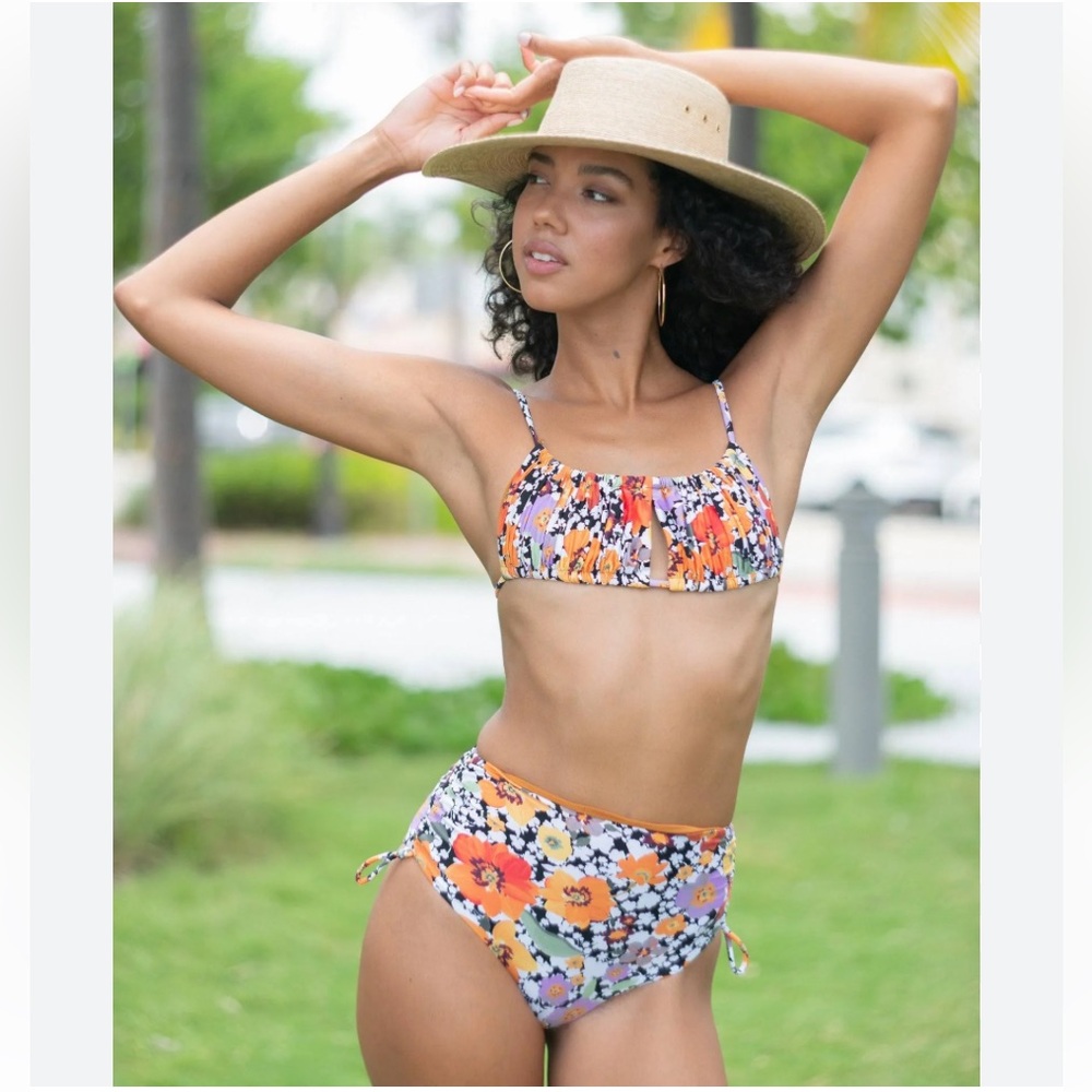L Space✨ Sungazer Bikini Top & Bottom Set. Price is firm no offers